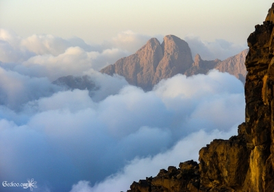 nuages dans la montagne à Jebel Sham
